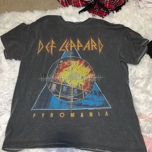 Forever 21 def leopard shirt